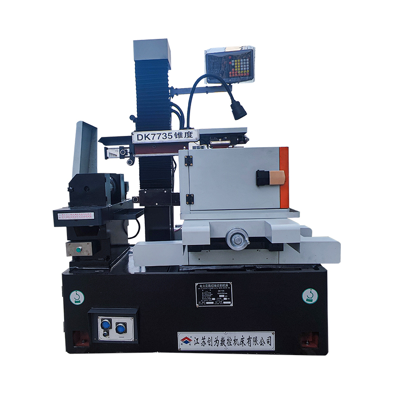 DK7735FZ rezervor de apă de înaltă presiune CNC CNC EDM Mașină de tăiere a sârmei